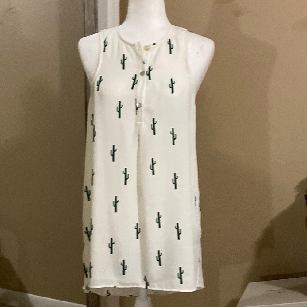 Show me your Mumu extra small 100% polyester🙌🏼❤️tunic top.